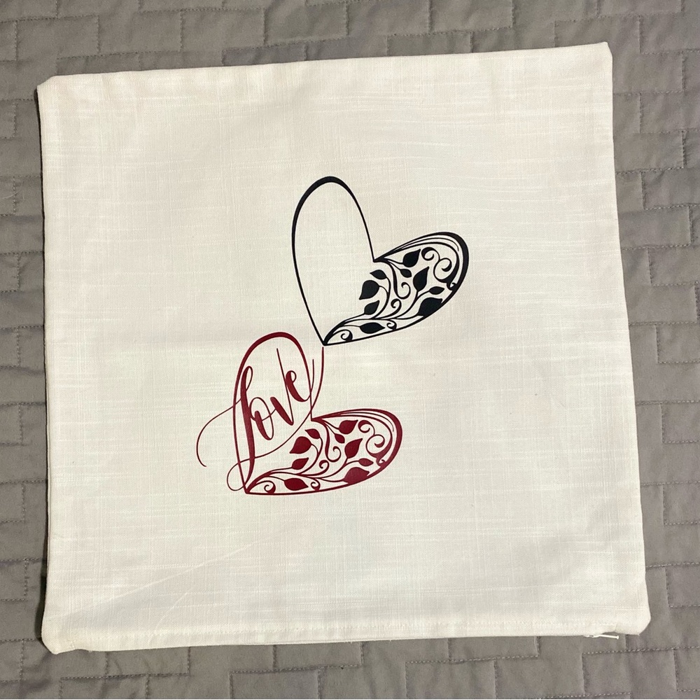 NWOT Love Hearts Pillow Case Cover 14”x14”